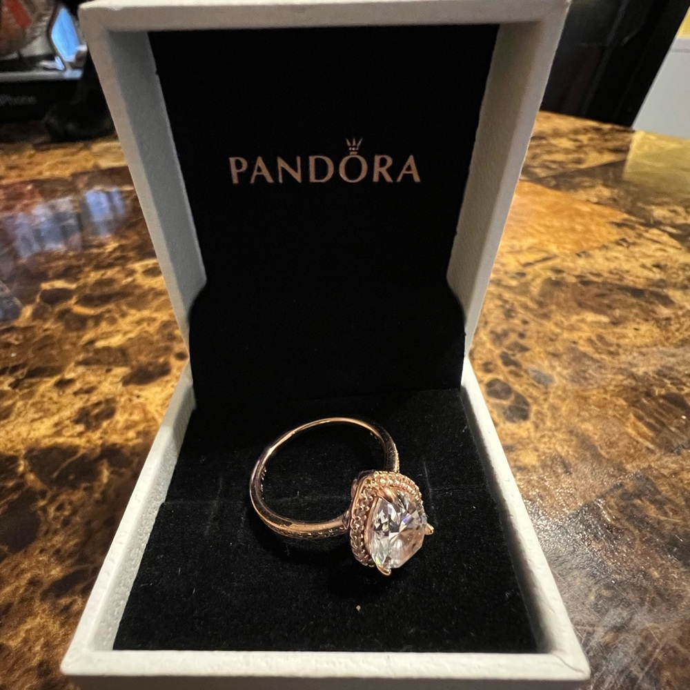 Sparkling Teardrop Halo Pandora Ring